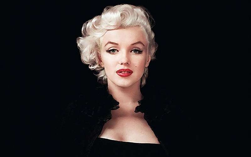 El lápiz labial 1 Marilyn Monroe y su lápiz labial rojo.