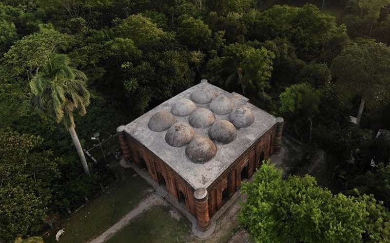Mezquitas en peligro 2 Mezquita de las Nueve Cúpulas.
