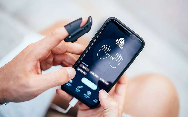 Una nueva forma de ser guitarrista 4 music fingers 1