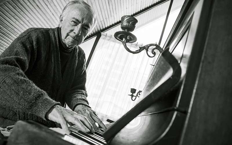 La canción que atrapó a un país es en realidad un conjuro de amor 1 Rubén Barba