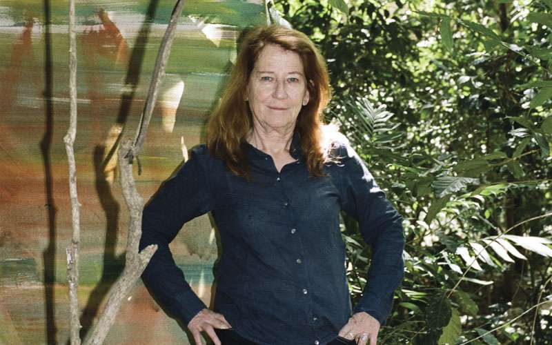 Vivian Suter: una “Robinson” del arte contemporáneo 1 Vivian Suter en su casa en Guatemala.